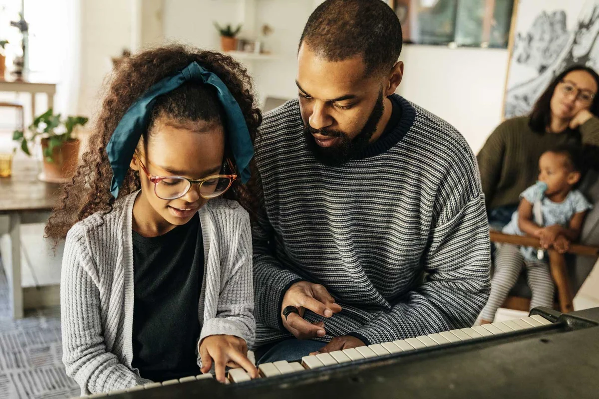 teach father to play piano