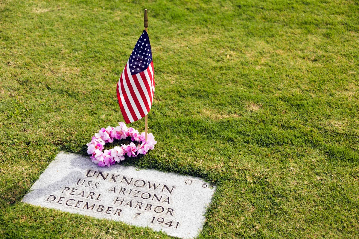 unknown soldier gravestone