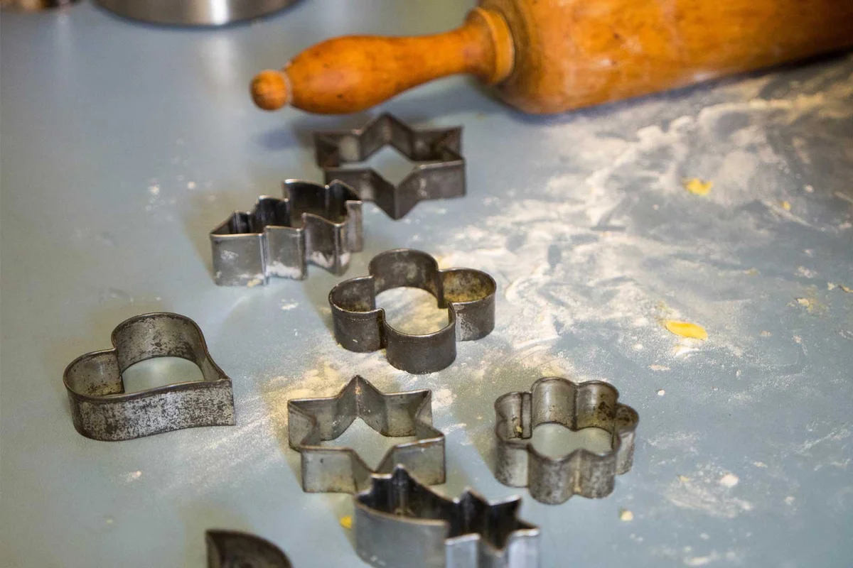 antique vintage cookie cutters