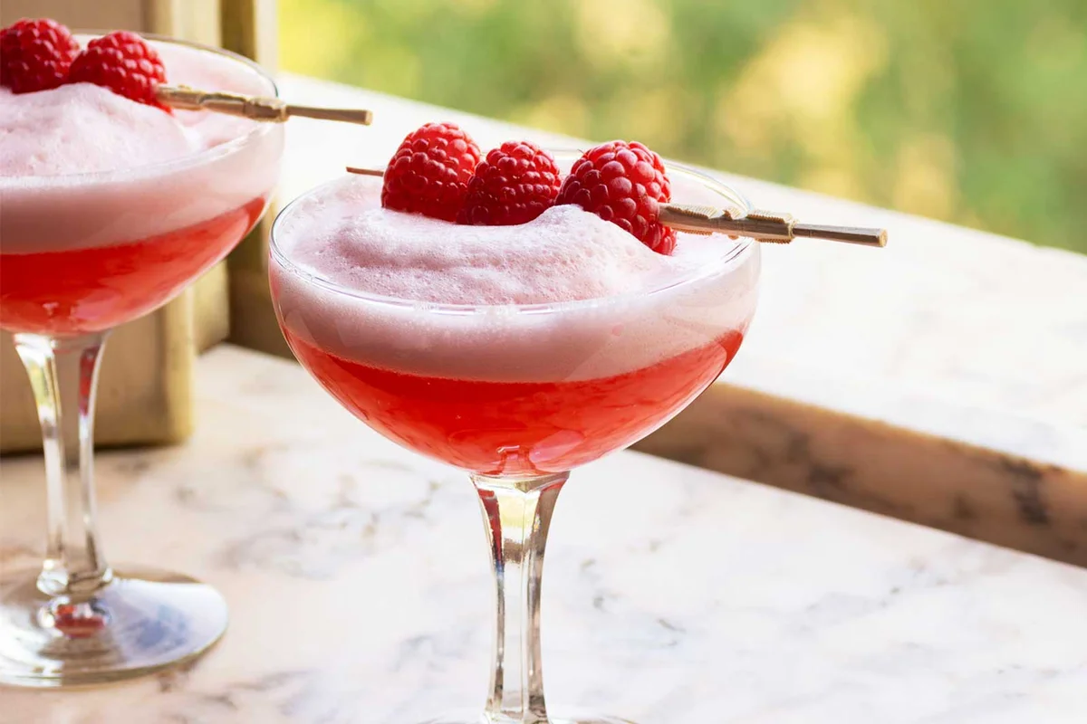 rhubarb bourbon sour