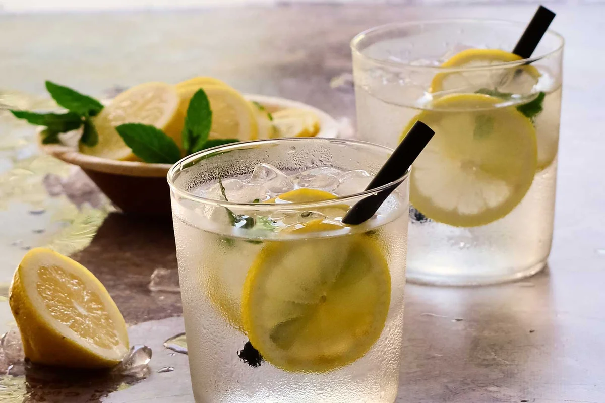 vodka pear lemonade