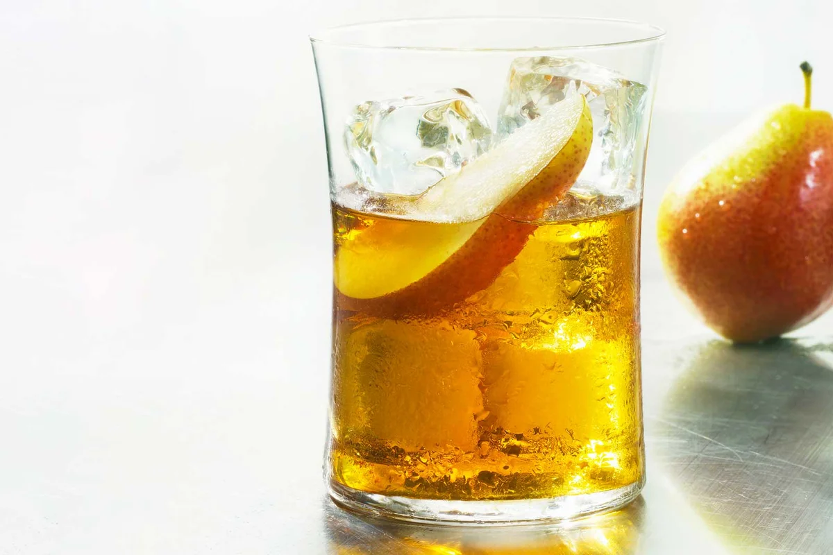 pear old fashioned cocktail