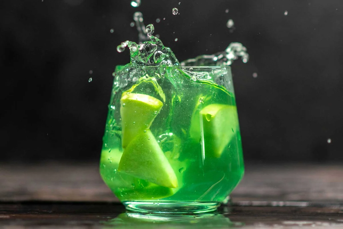 green apple cocktail