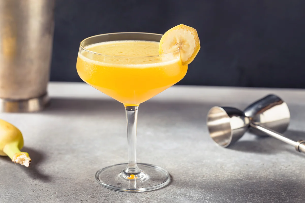 Refreshing Boozy Banana Daiquiri