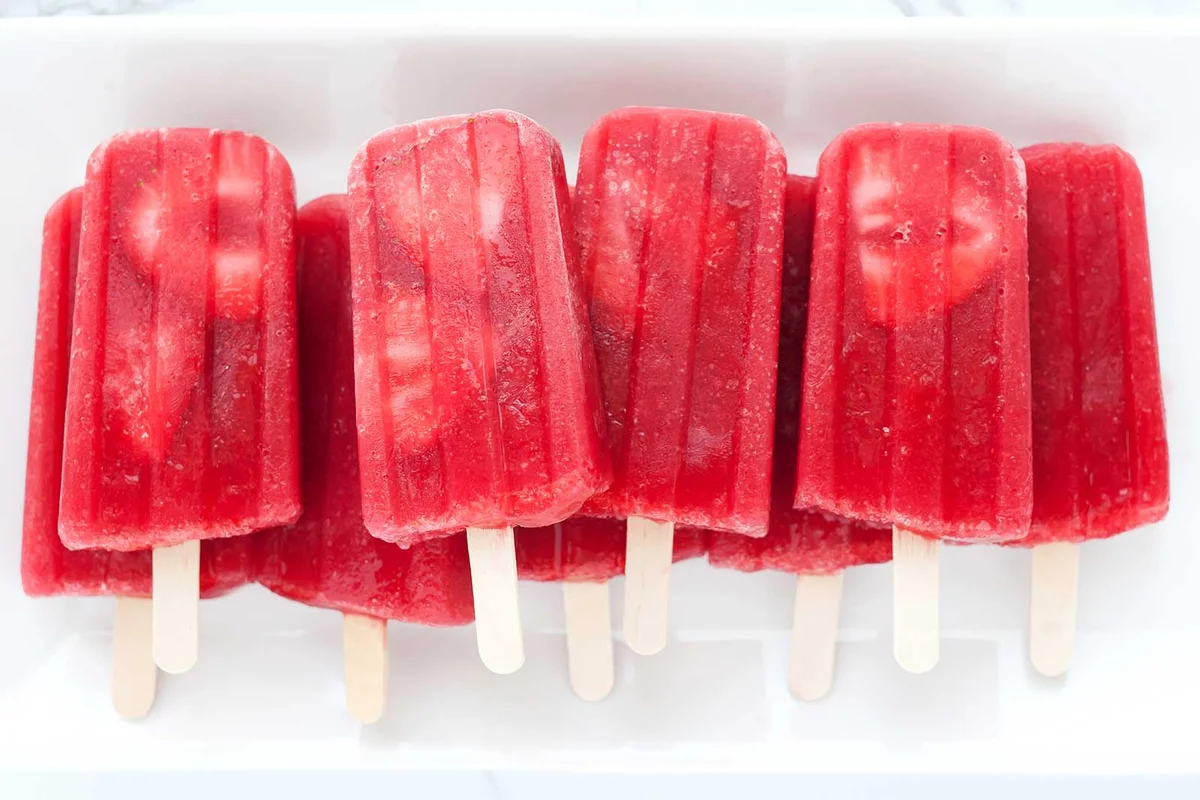 strawberry daiquiri ice pop
