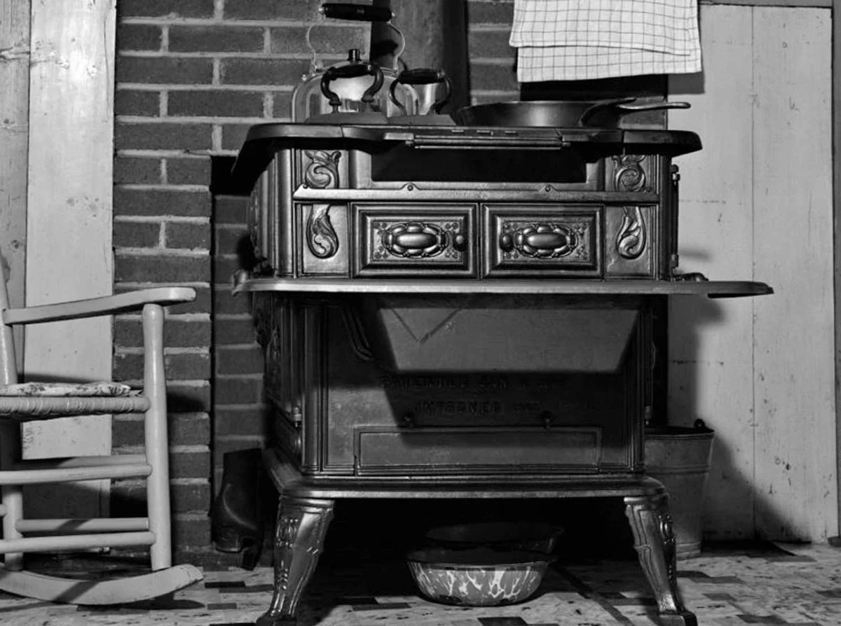1920s wood burning stove