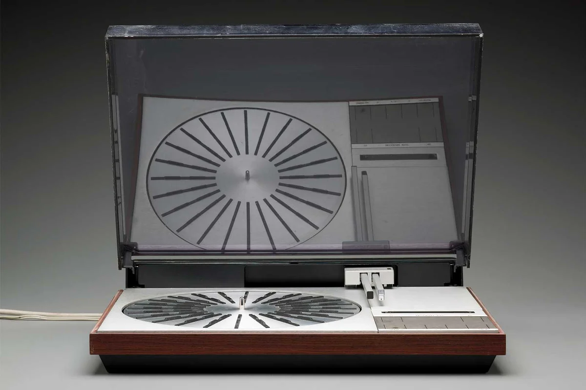 Beogram 4002 turntable by Danish designer Jacob Jensen