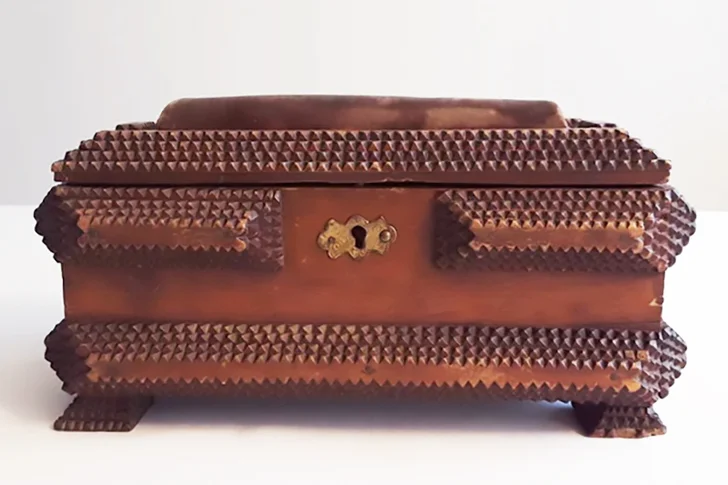 Vintage Tramp Art Chip-Carved Jewelry Trinket Box