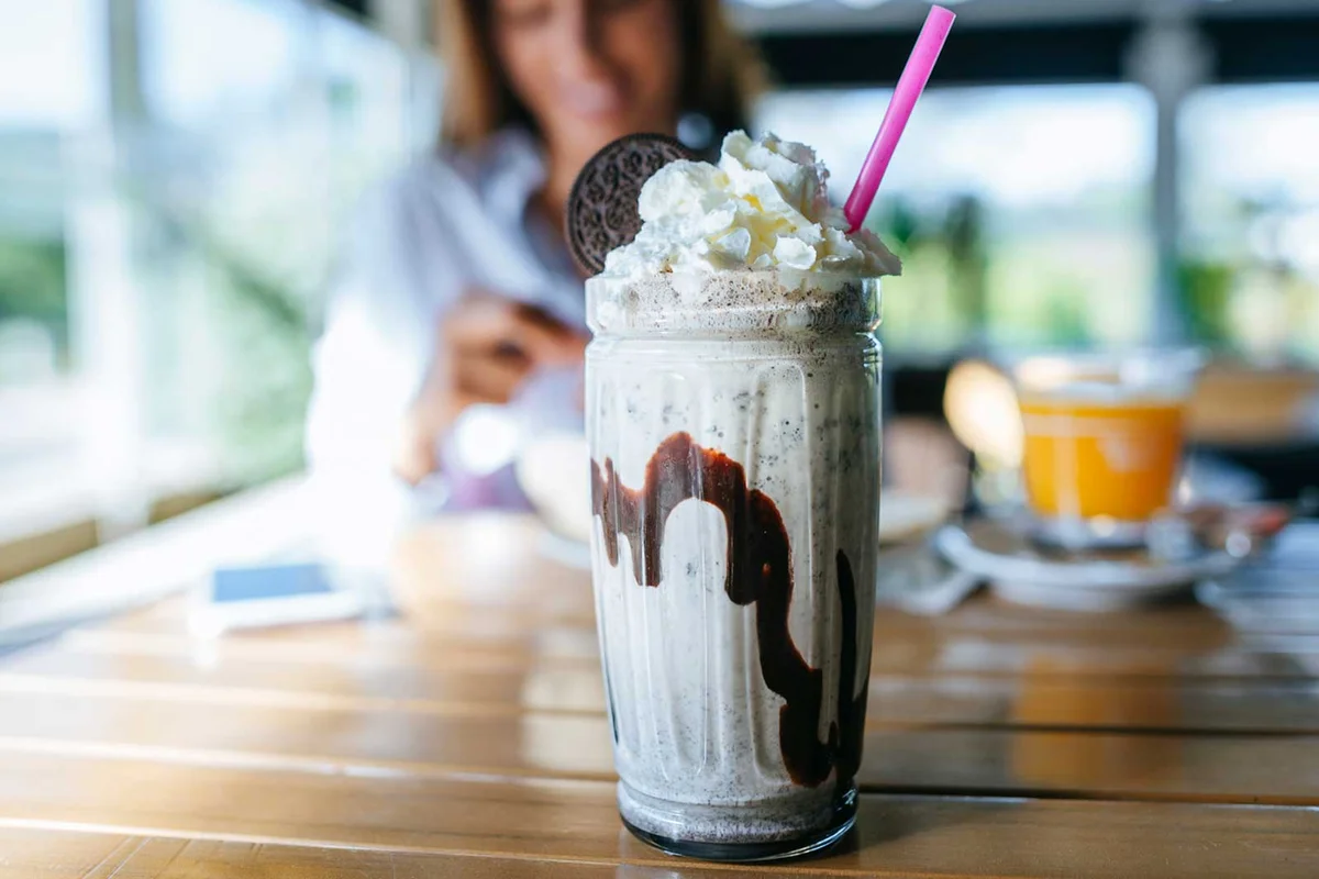 adult Oreo milkshake