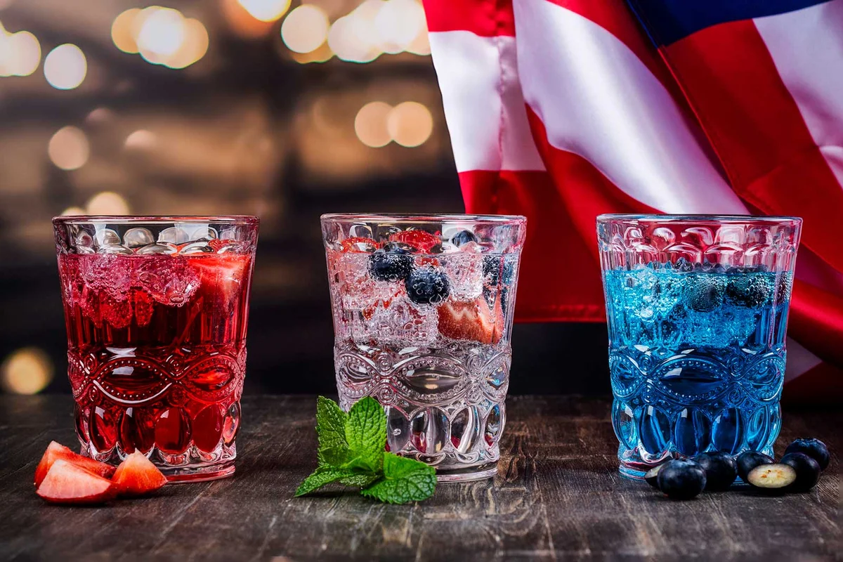 4th of July cocktails United States of America flag