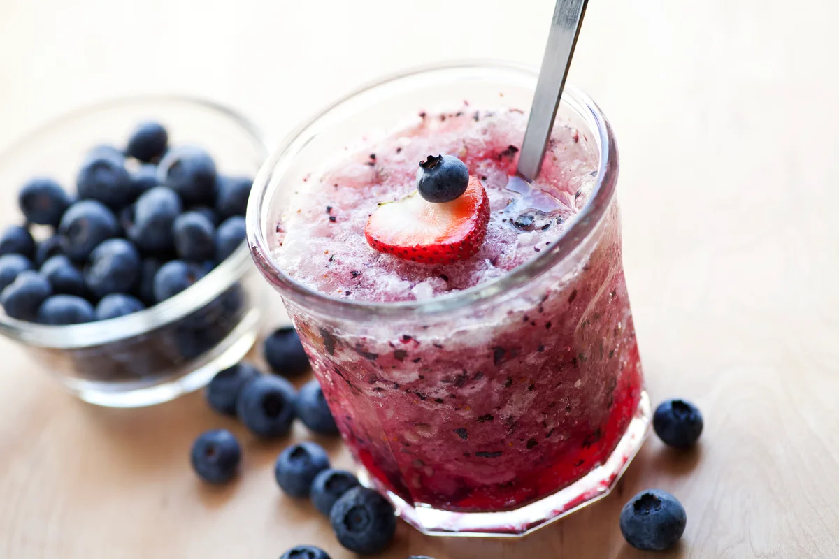 frozen blueberry daiquiri