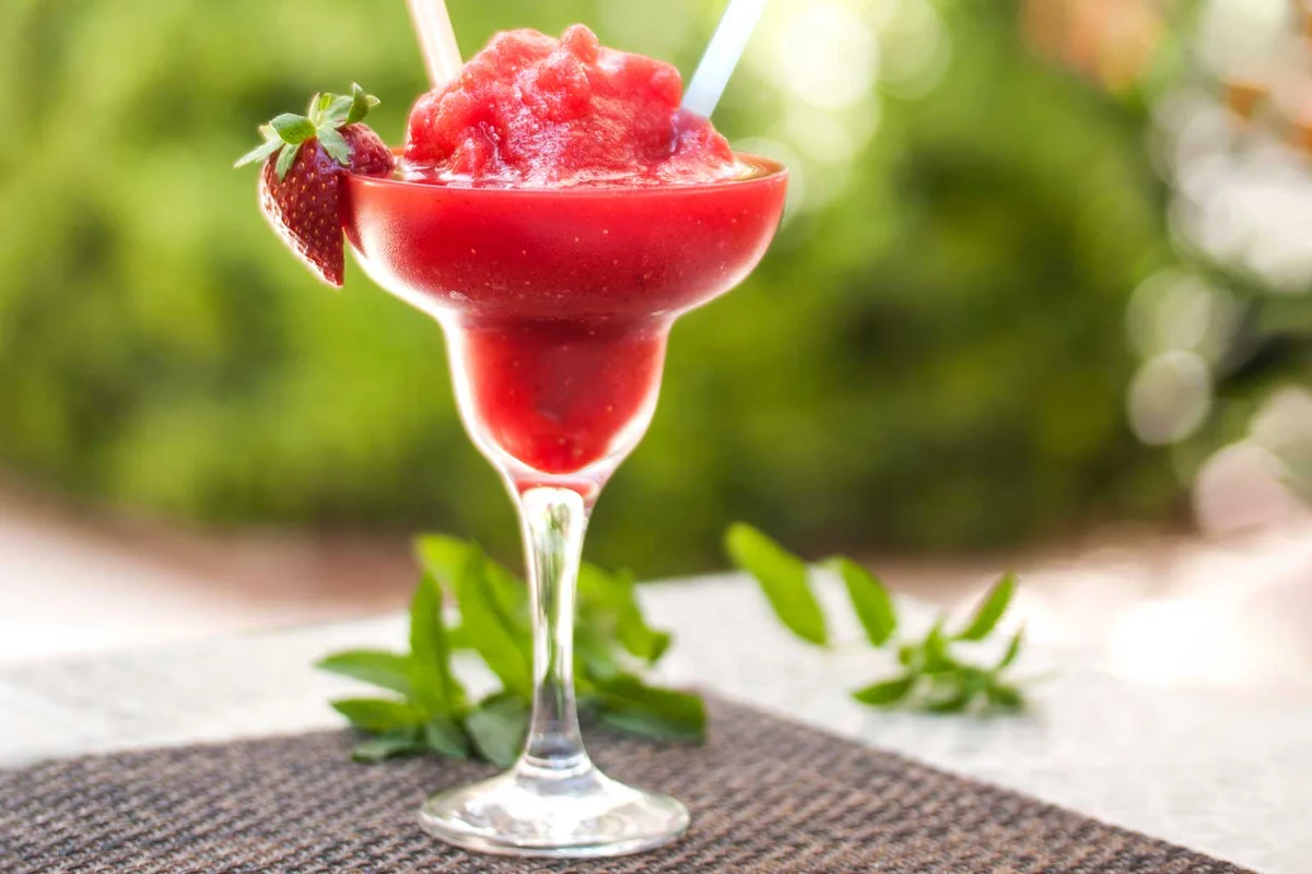 frozen strawberry daiquiri