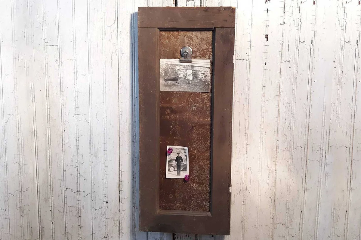window frame magnetic message board