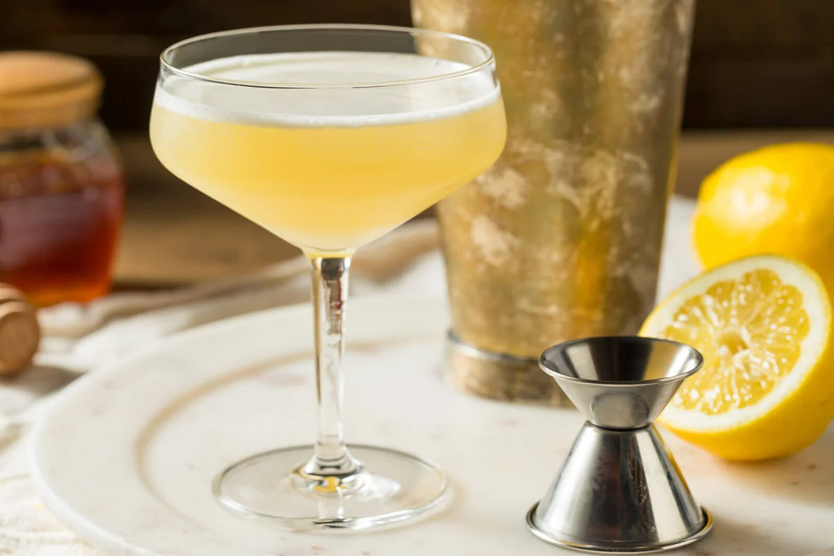 Boozy Bees Knees Gin Cocktail with Lemon