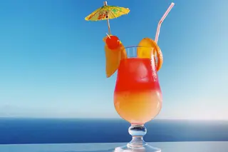 Bay Breeze Cocktail Recipe (+ 5 Fun Variations)