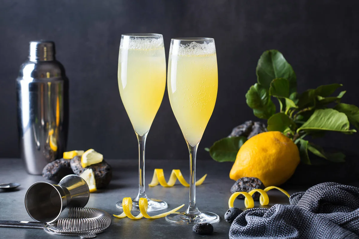 French 75 cocktail with lemon