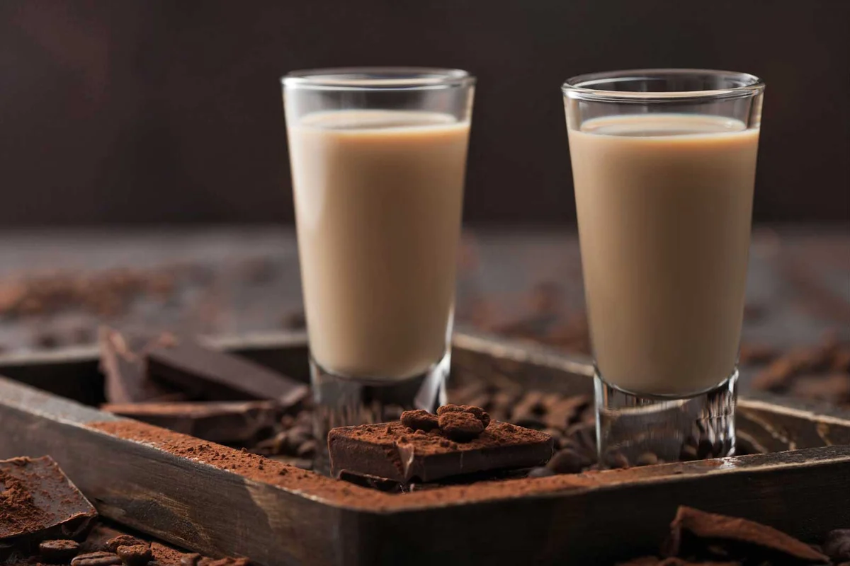 Baileys Chocolate Cherry shot