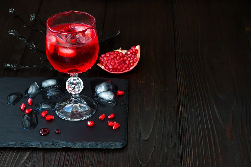 Spooky bloody cocktail | Photo 69729812 © Svitlana Tereshchenko | Dreamstime.com