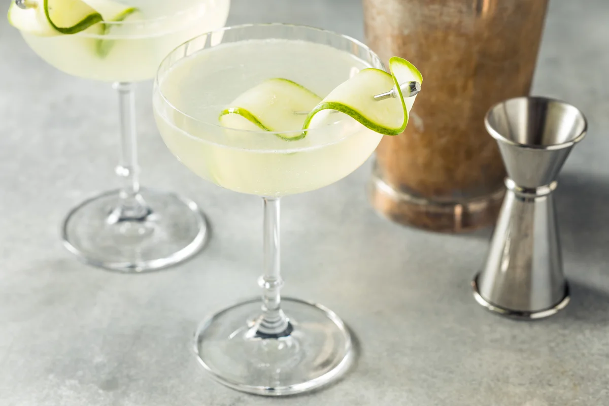 Eastside cocktail with cucumber, mint and lime