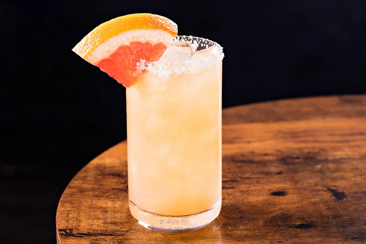 traditional paloma cocktail