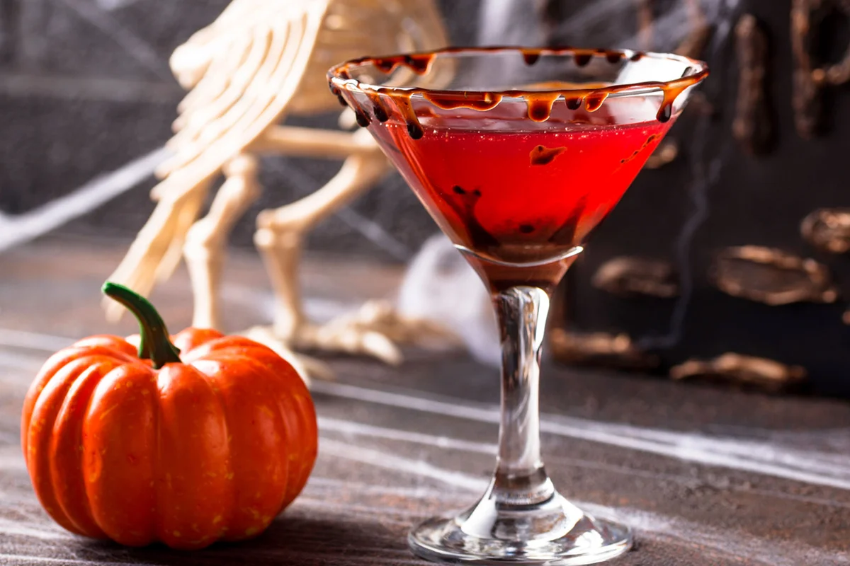 The Fall of the House of Martini Halloween cocktail