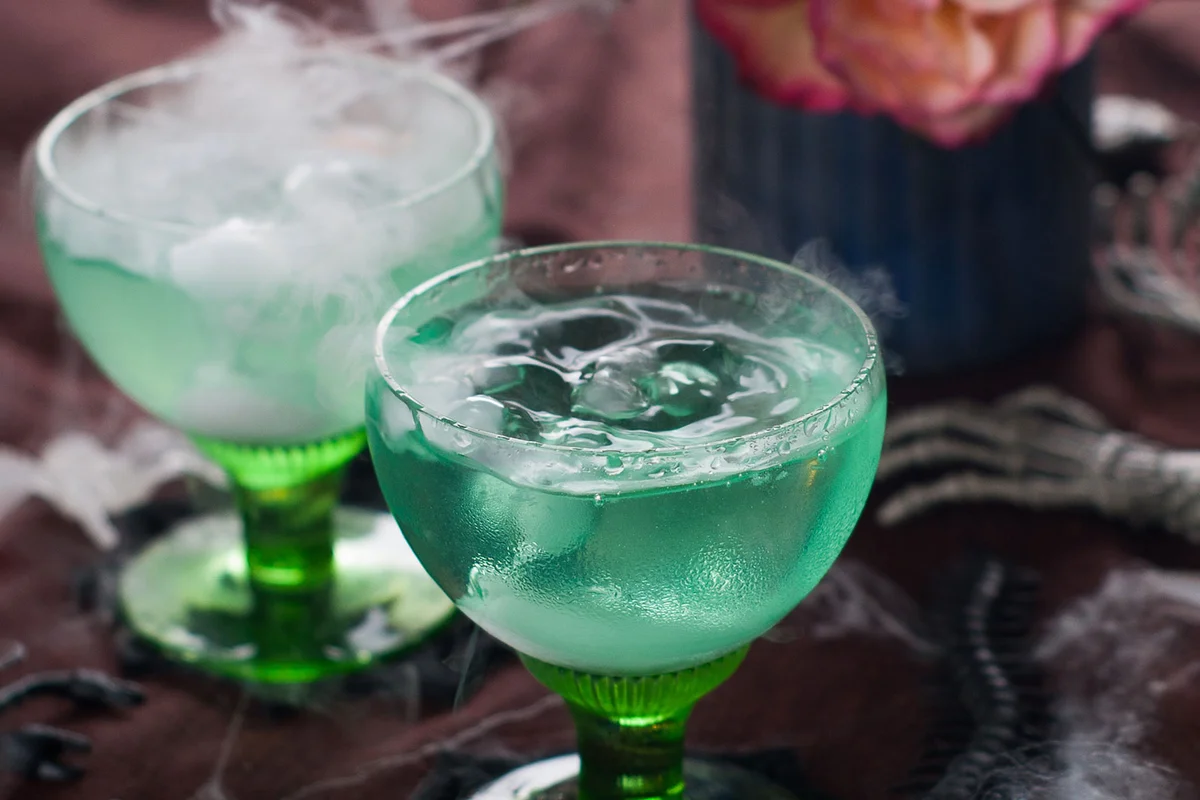 Foggy Night Halloween cocktail