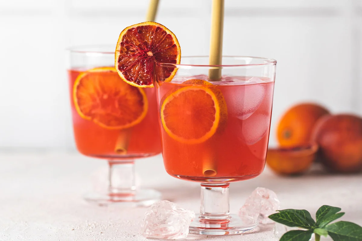 Bloody Aperol Spritz easy Halloween cocktail