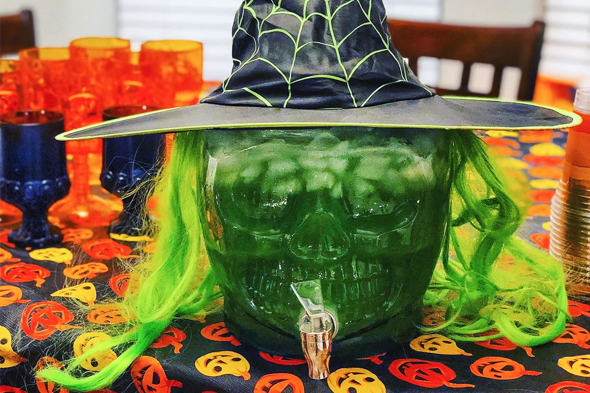 Black Cat's Halloween vodka punch cocktail