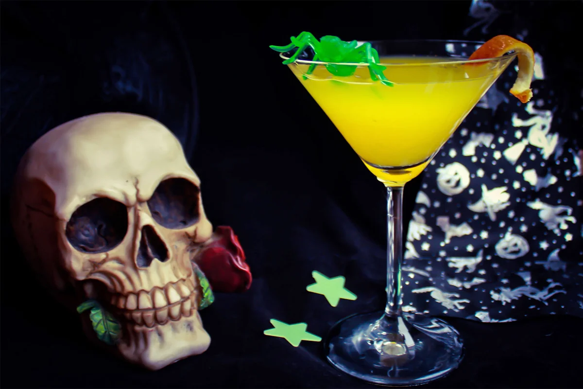 Halloween vibe cocktail
