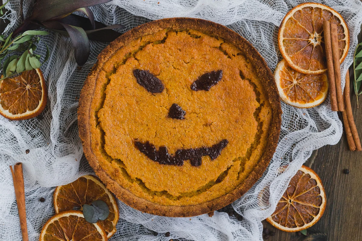 Jack-O-Lantern Pie Halloween treat