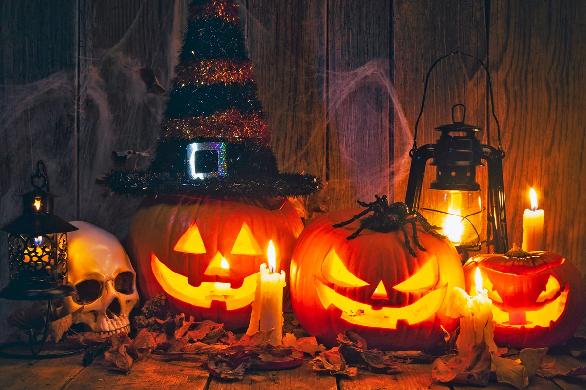 black and orange halloween decorations
