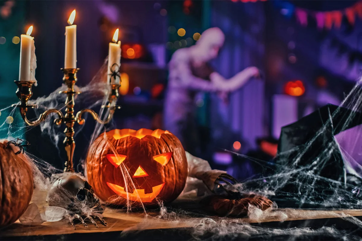 Spooky Halloween party decorations