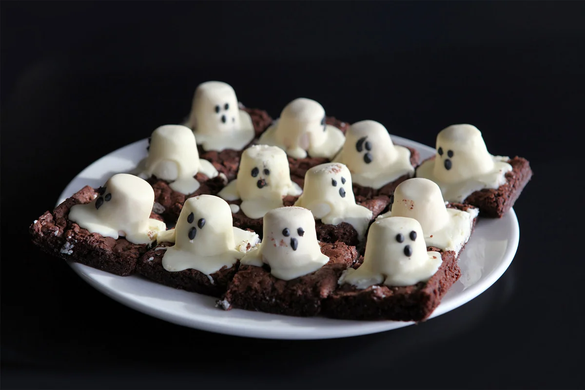 Halloween Ghostly Brownies