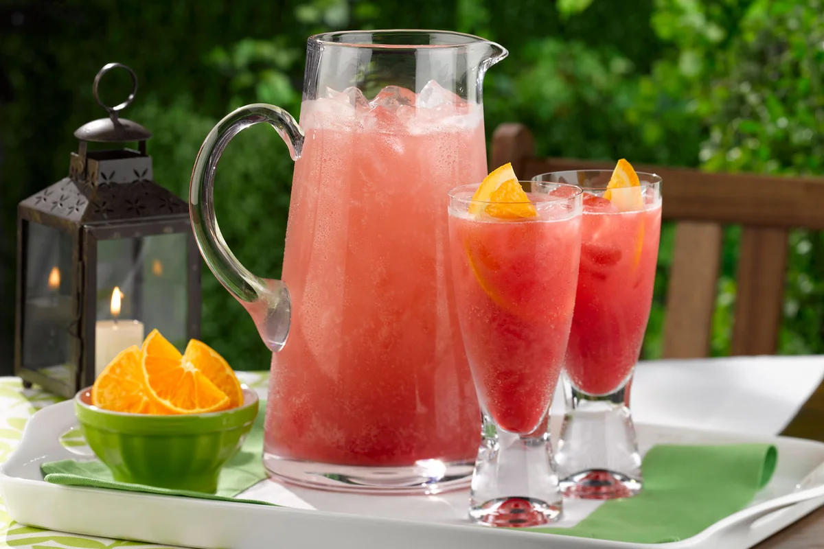 nonalcoholic Halloween cocktail Sanderson Sister Punch