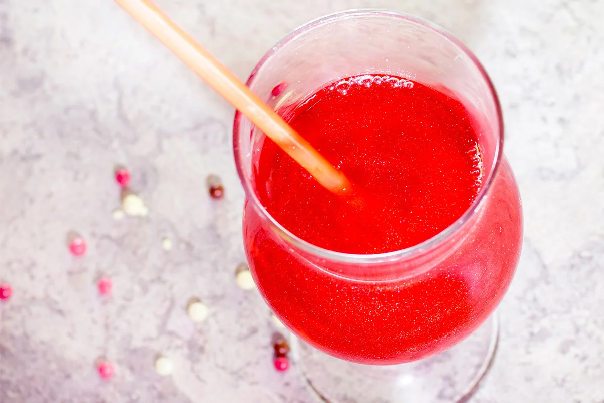 Grandma's Glittering Cape Codder cocktail with vodka