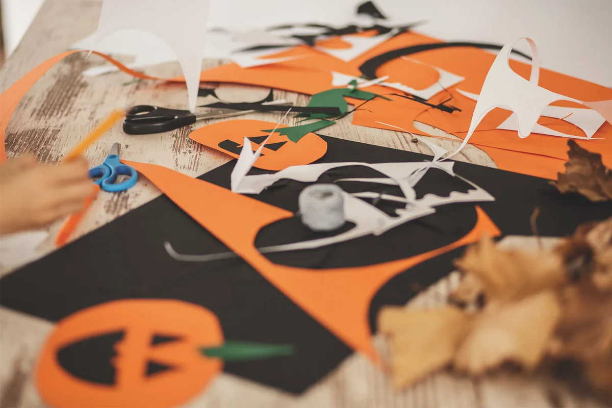 toddler craft Halloween decorations