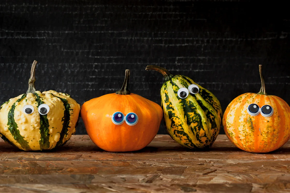 Halloween goofy gourds table decoration