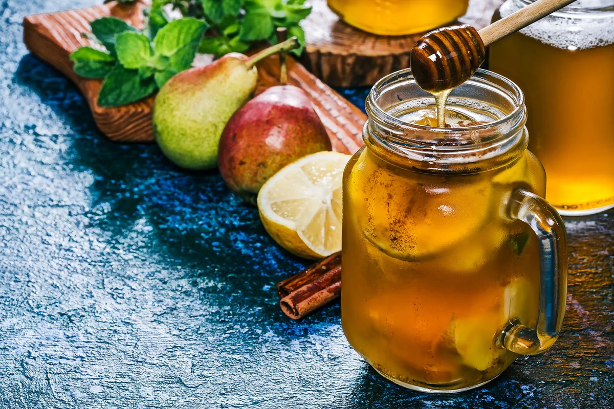 Honey Pot Mead cocktail