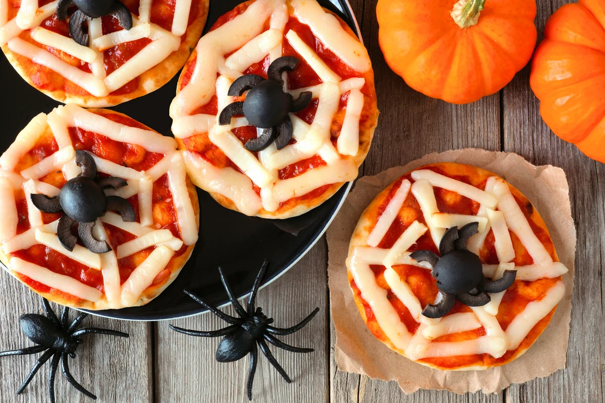 Halloween spider web mini pizzas