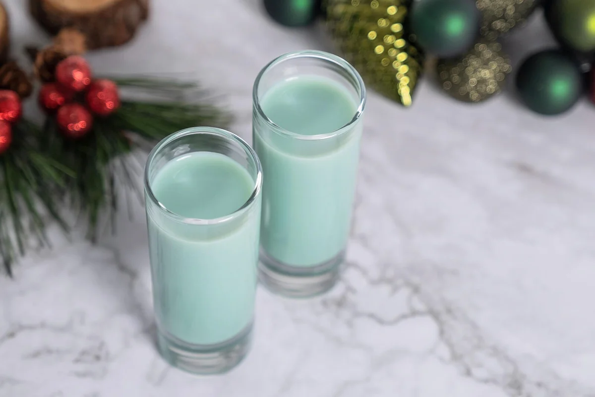 Christmas Drink Bazooka Joe Green Shot Cocktails