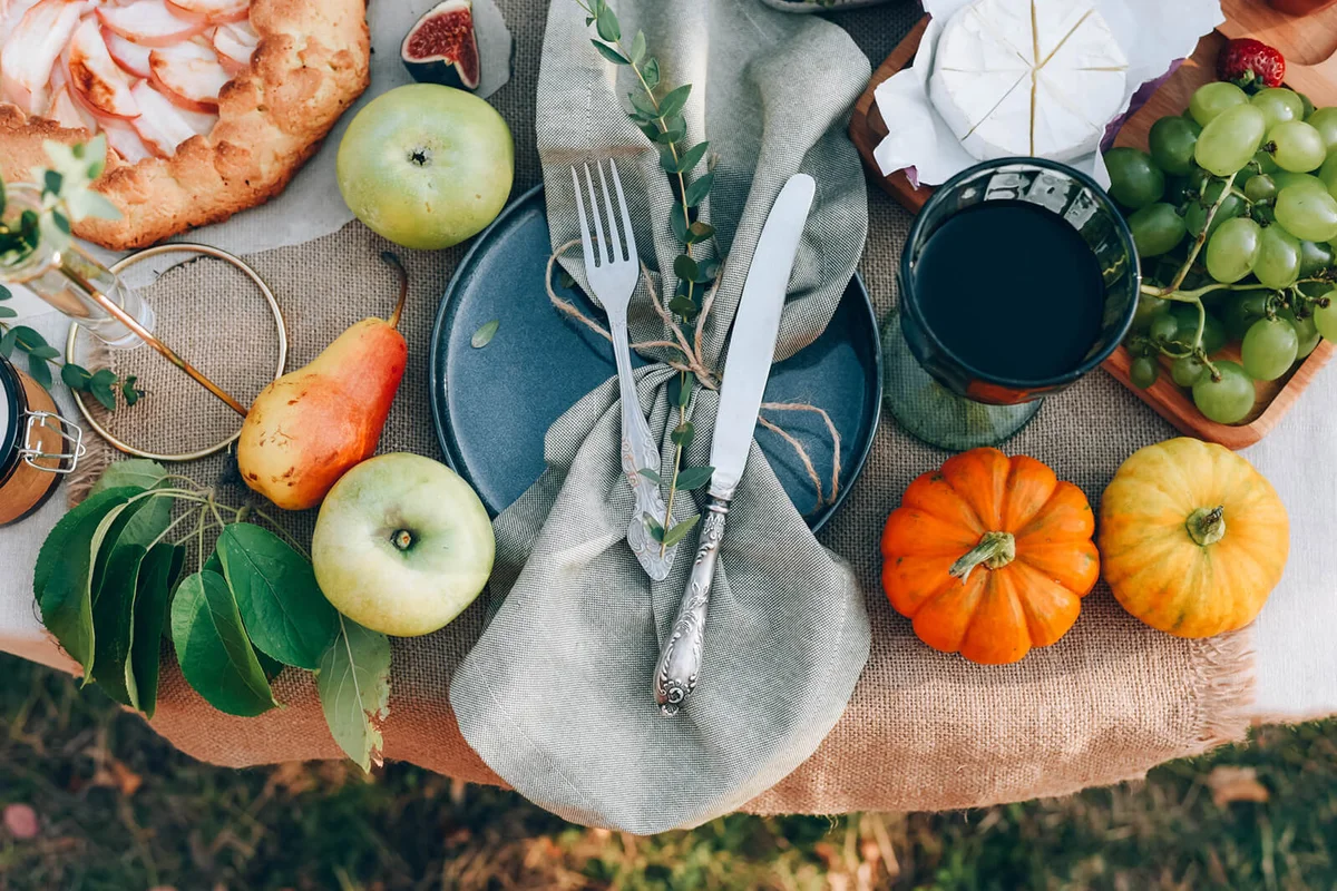 Autumn table setting