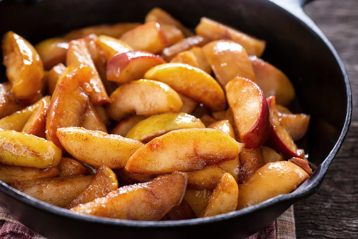 Cinnamon Apple Skillet