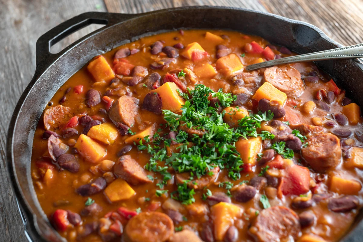 Mexican bean stew with chorizo salami, sweet potatoes and vegetables