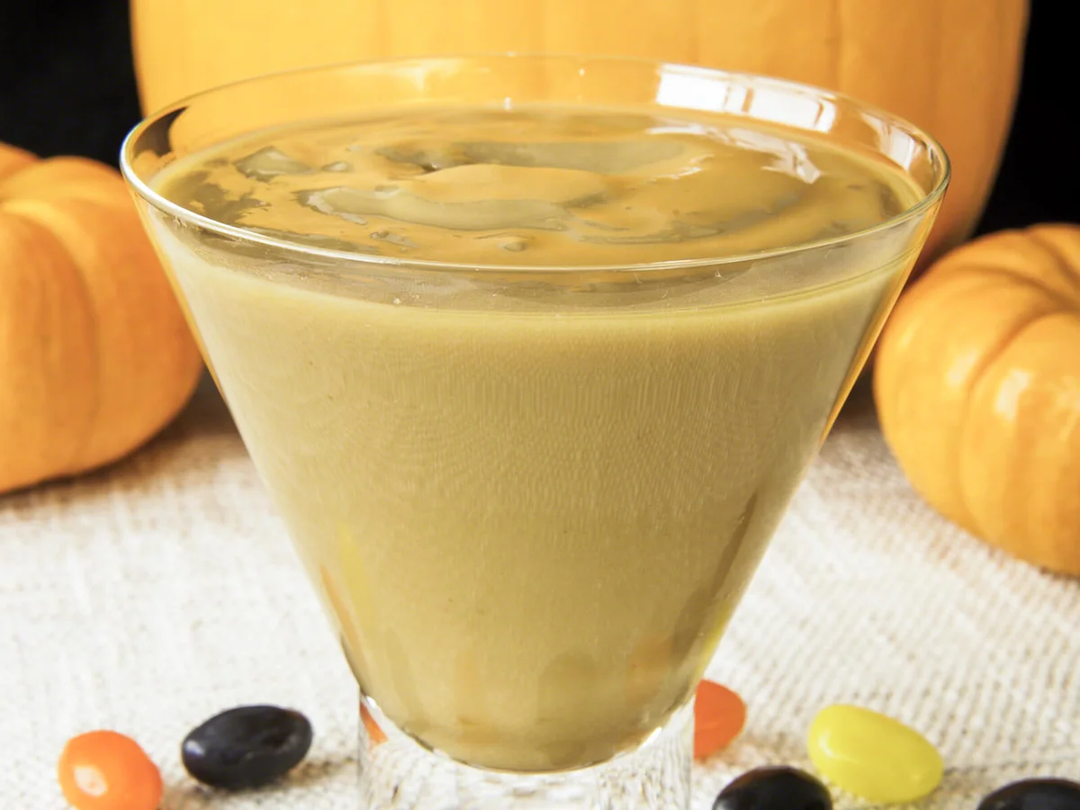Festive Butterscotch Pudding | Photo 21637629 © Mylitleye | Dreamstime.com