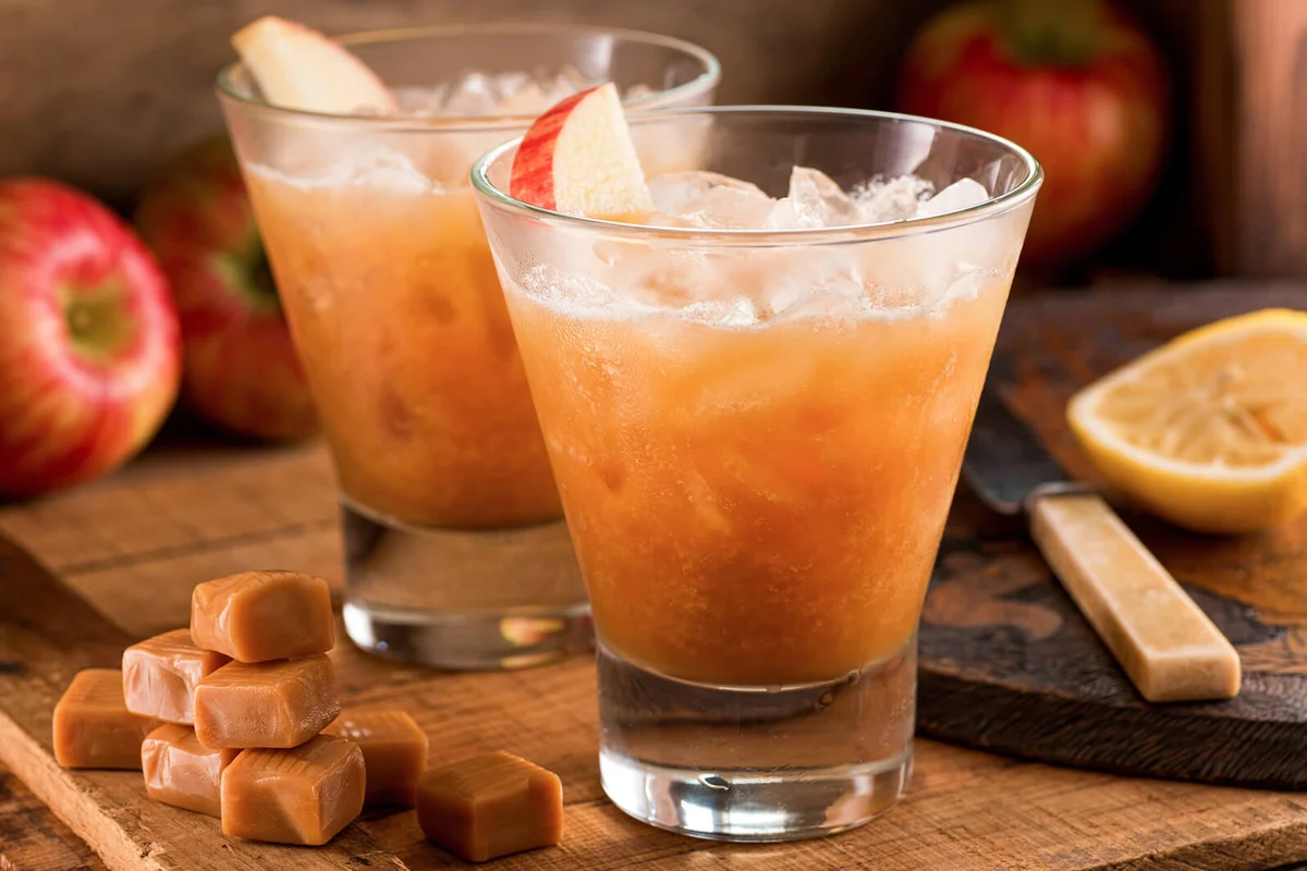 Caramel Apple Cider Cocktail