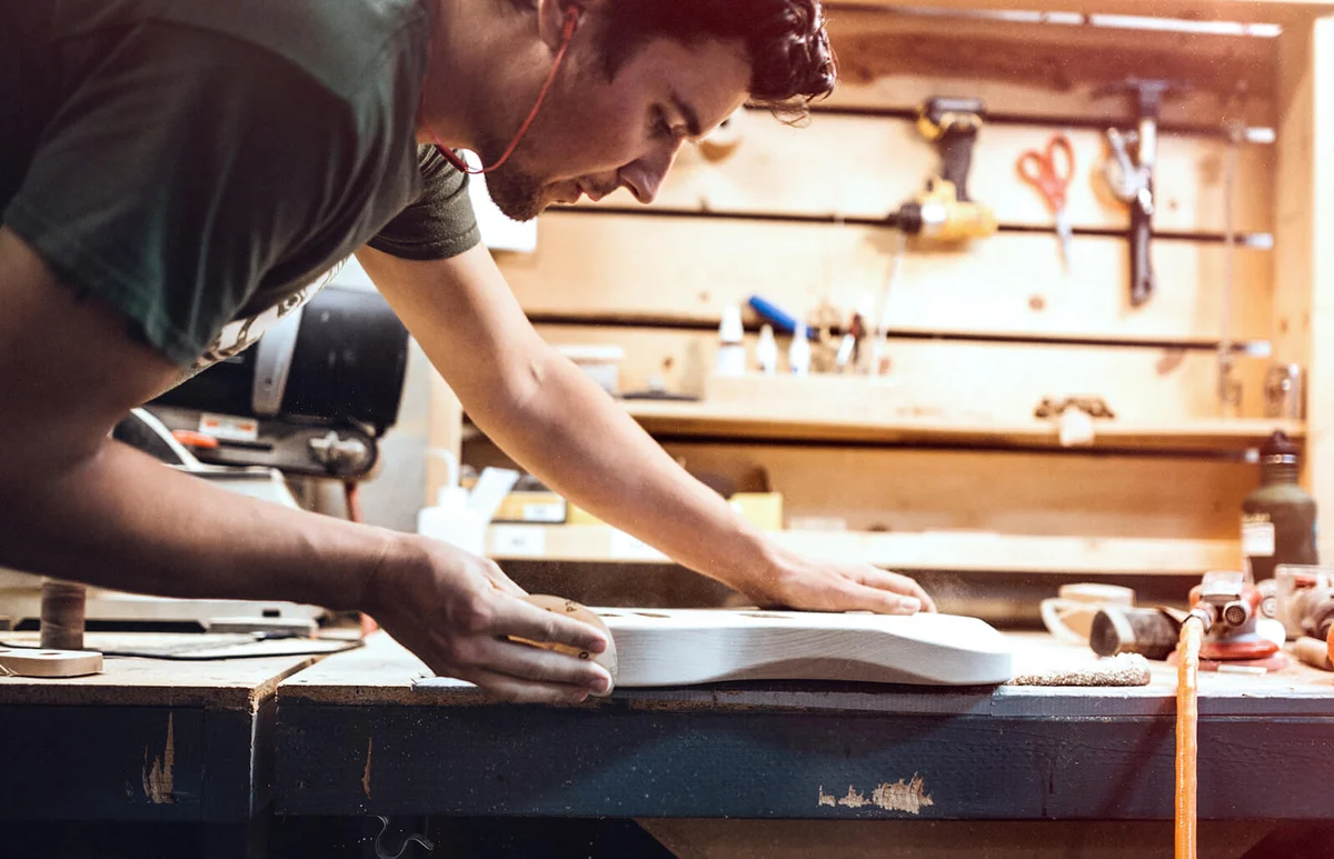 Electric Guitar Production Shop