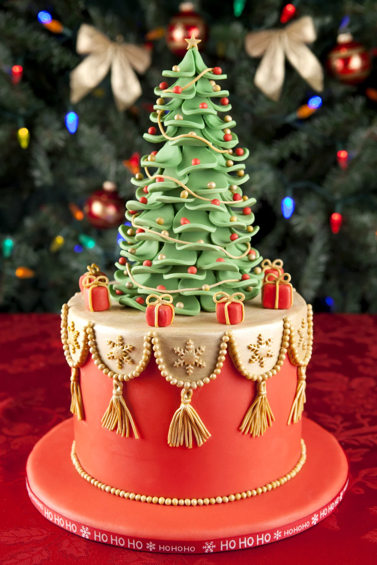 Christmas tree cake