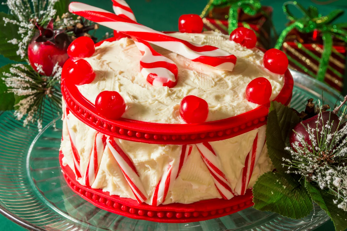 Candy cane cake