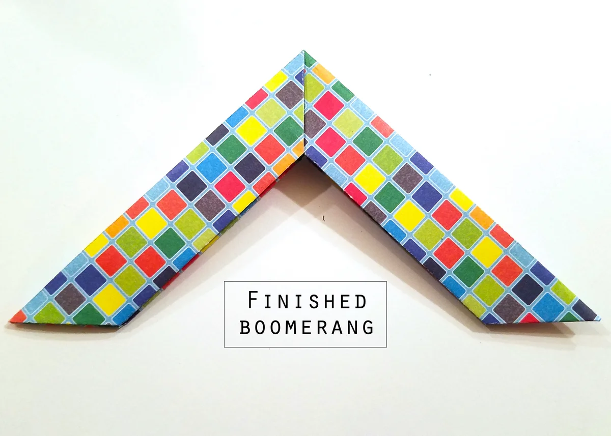 finished paper boomerang