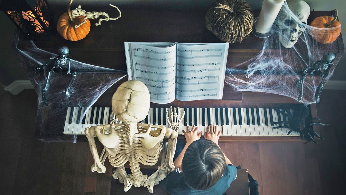 List of the Best Halloween Music (From Silly to Scary)